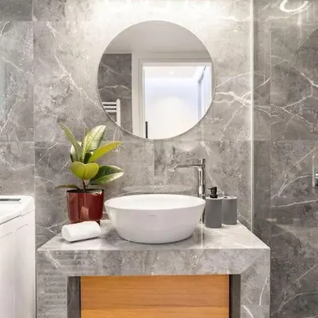 Dream In Plaka Near Syntagma & Acropolis! Apartment *